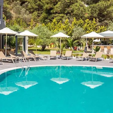 Bay فندق يميناريا