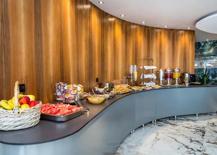 فندق Bay يميناريا