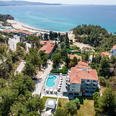 Bay Hotel 4*
