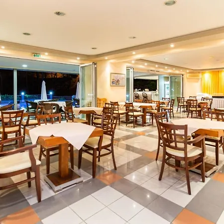 Bay Hotel 4*