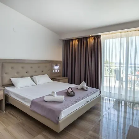 Hotel Bay 4*